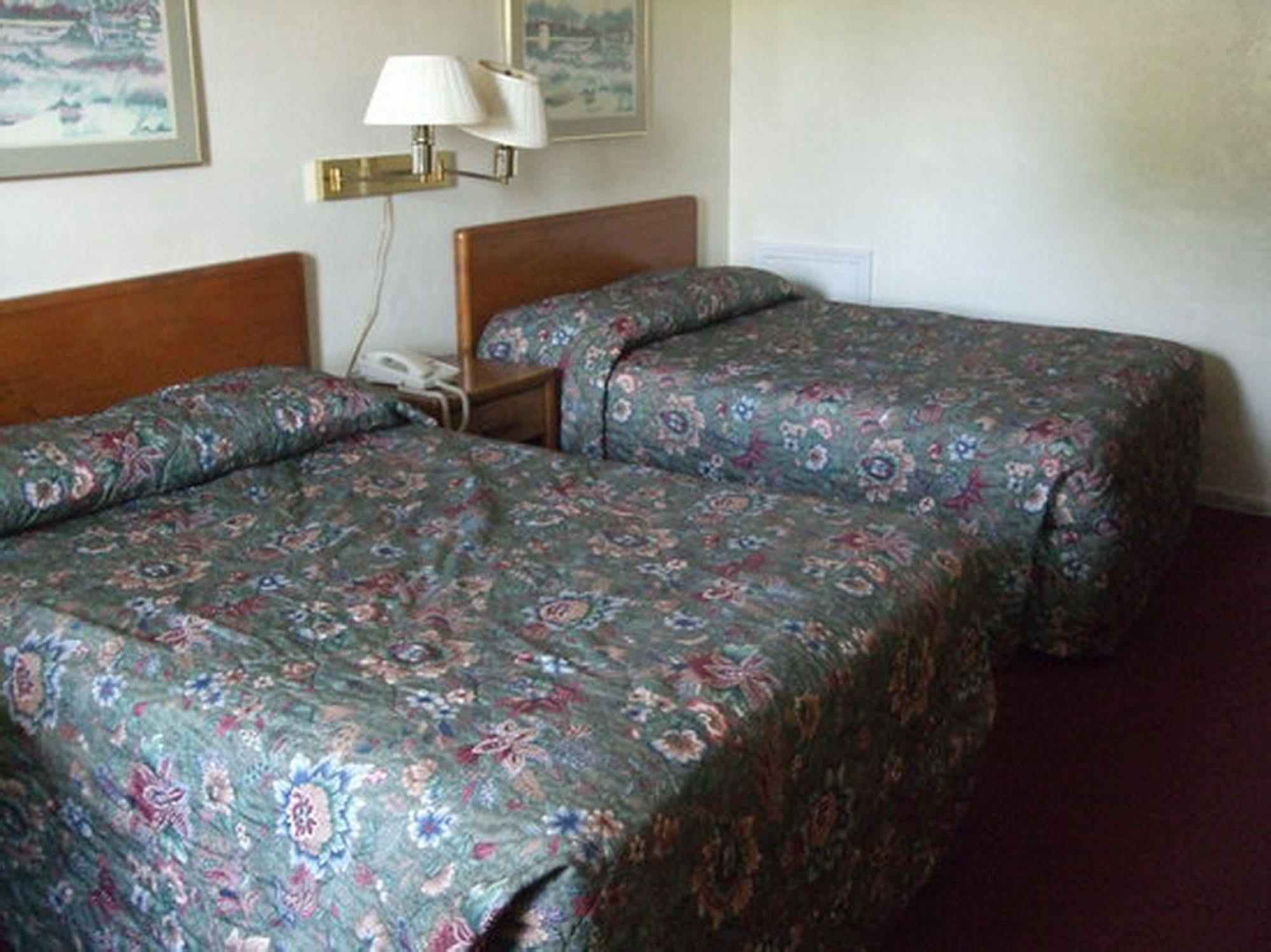 Loyalty Inn Louisa Luaran gambar